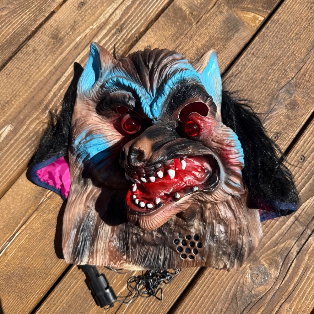 Vintage 80s Fun World Werewolf Mask Light Up Wolfman Halloween Horror Costume